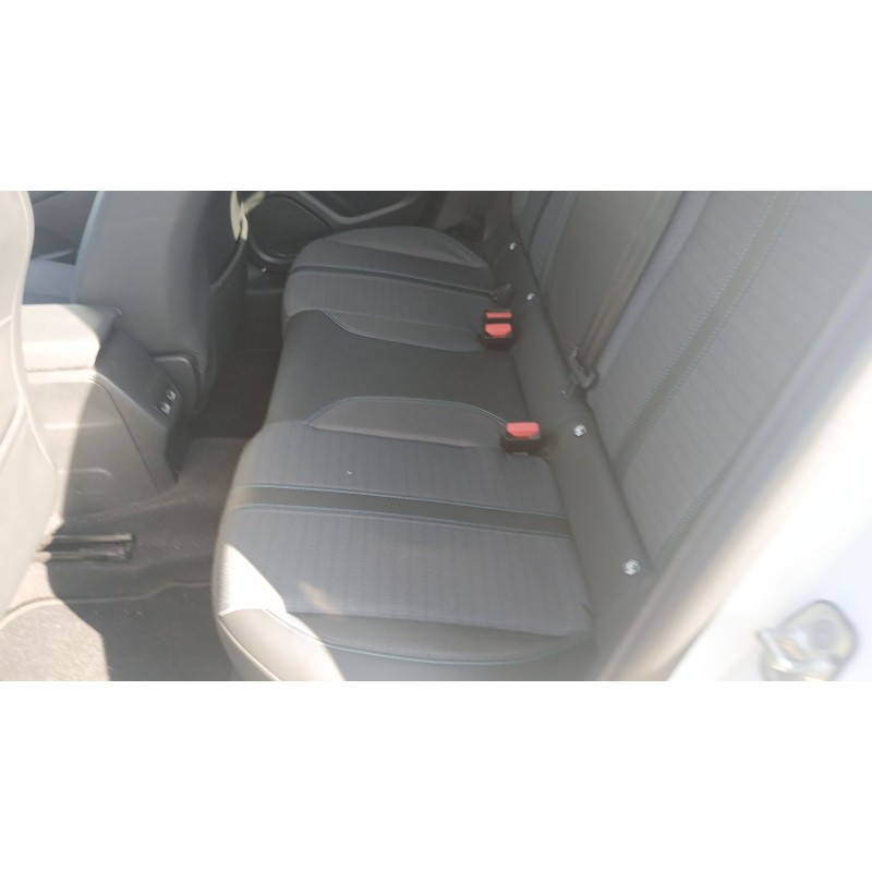 Recambio de juego asientos completo para peugeot 208 ii (ub_, up_, uw_, uj_) 1.2 puretech 100 referencia OEM IAM   