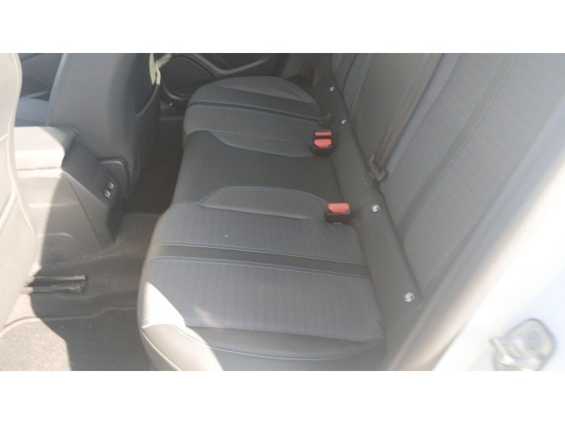 Recambio de juego asientos completo para peugeot 208 ii (ub_, up_, uw_, uj_) 1.2 puretech 100 referencia OEM IAM   