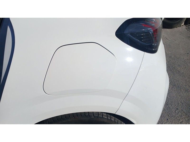 Recambio de tapa exterior combustible para peugeot 208 ii (ub_, up_, uw_, uj_) 1.2 puretech 100 referencia OEM IAM   