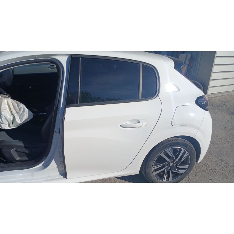 Recambio de puerta trasera izquierda para peugeot 208 ii (ub_, up_, uw_, uj_) 1.2 puretech 100 referencia OEM IAM   