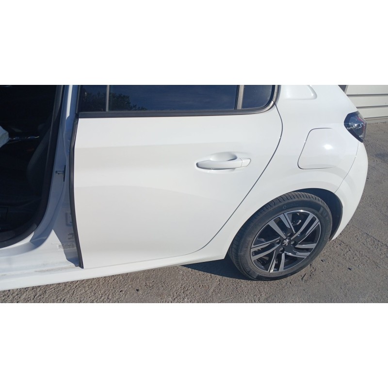 Recambio de puerta trasera izquierda para peugeot 208 ii (ub_, up_, uw_, uj_) 1.2 puretech 100 referencia OEM IAM   