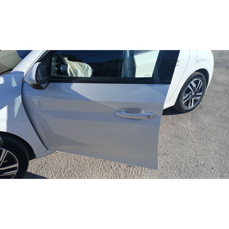 Recambio de puerta delantera izquierda para peugeot 208 ii (ub_, up_, uw_, uj_) 1.2 puretech 100 referencia OEM IAM   
