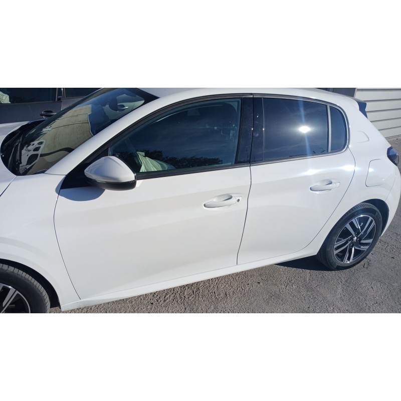 Recambio de puerta delantera izquierda para peugeot 208 ii (ub_, up_, uw_, uj_) 1.2 puretech 100 referencia OEM IAM   