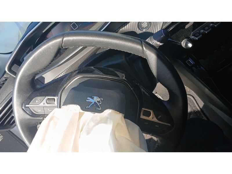 Recambio de volante para peugeot 208 ii (ub_, up_, uw_, uj_) 1.2 puretech 100 referencia OEM IAM   