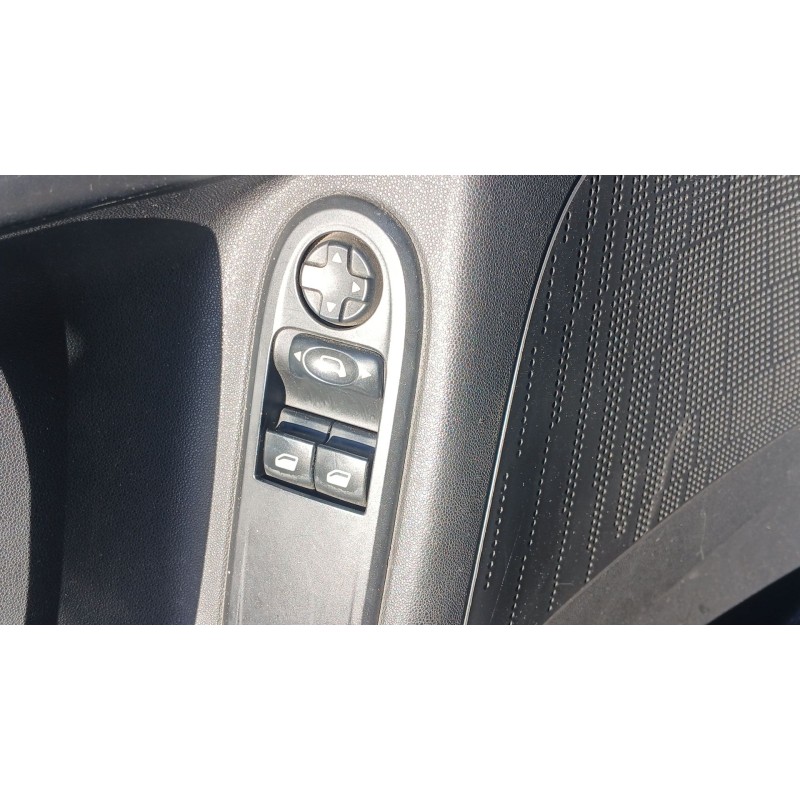 Recambio de mando elevalunas delantero izquierdo para citroën c3 ii (sc_) 1.4 hdi 70 (sc8hzc, sc8hr0, sc8hp4) referencia OEM IAM