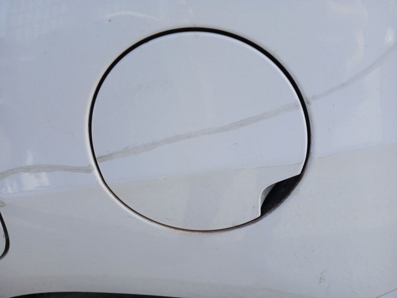 Recambio de tapa exterior combustible para citroën c3 ii (sc_) 1.4 referencia OEM IAM   