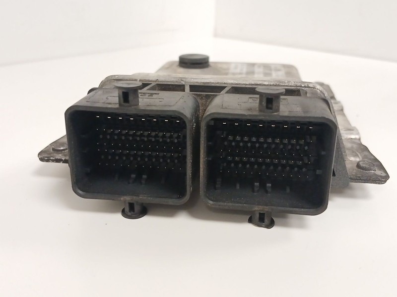 Recambio de centralita motor uce para ford ka (ru8) 1.2 referencia OEM IAM 52044178  