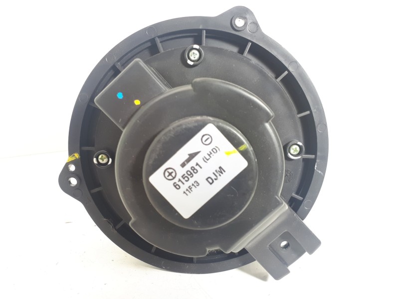Recambio de motor calefaccion para chevrolet captiva 2.2 vcdi ltz referencia OEM IAM 615981  