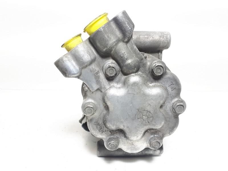 Recambio de compresor aire acondicionado para renault clio iii 20 aniversario referencia OEM IAM 8200651251 1900 
