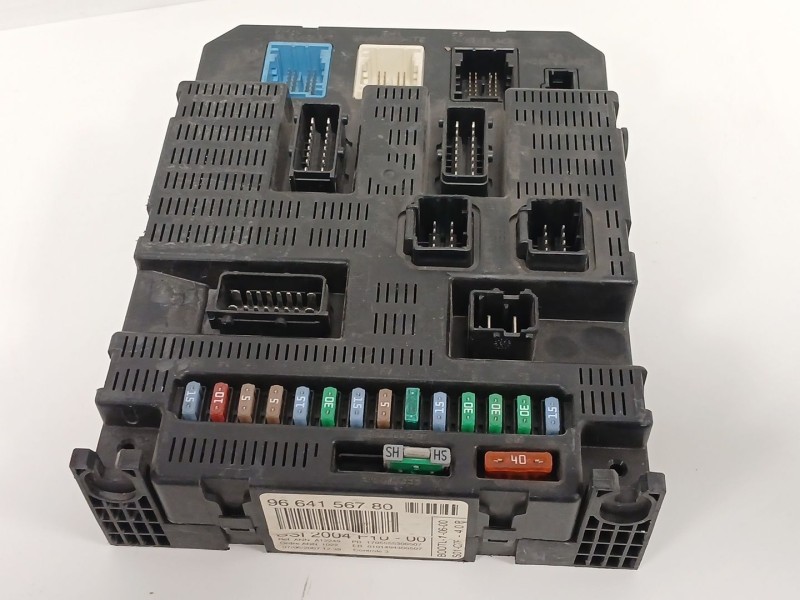 Recambio de caja reles / fusibles para citroën c2 1.4 hdi referencia OEM IAM 9664156780 BSI2004P1000 
