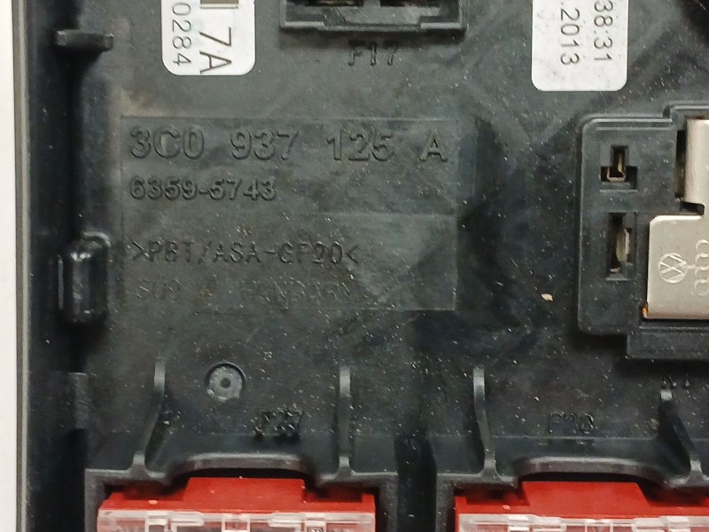 Recambio de caja reles / fusibles para seat alhambra (710, 711) 2.0 tdi referencia OEM IAM 3C0937125A  