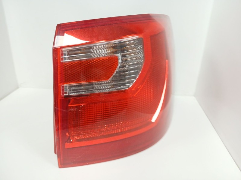 Recambio de piloto trasero derecho para seat alhambra (710, 711) 2.0 tdi referencia OEM IAM 7N5945096H  