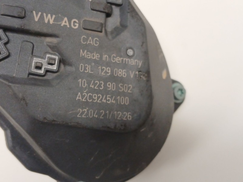 Recambio de caja mariposa para volkswagen golf vi (5k1) 2.0 tdi referencia OEM IAM 03L128063D  