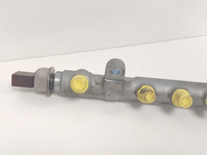 Recambio de rampa inyectora para volkswagen golf vi (5k1) 2.0 tdi referencia OEM IAM 03L130089  