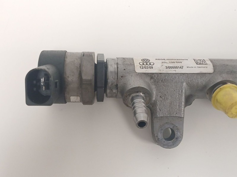 Recambio de rampa inyectora para volkswagen golf vi (5k1) 2.0 tdi referencia OEM IAM 03L130089  