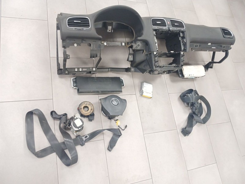 Recambio de kit airbag para volkswagen golf vi (5k1) 2.0 tdi referencia OEM IAM 5K0959655 1K0880204L 5K1880841A