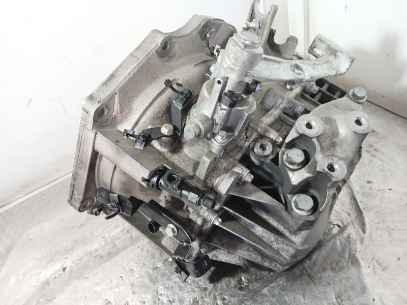 Recambio de caja cambios para opel astra j sedán 1.7 cdti (69) referencia OEM IAM   