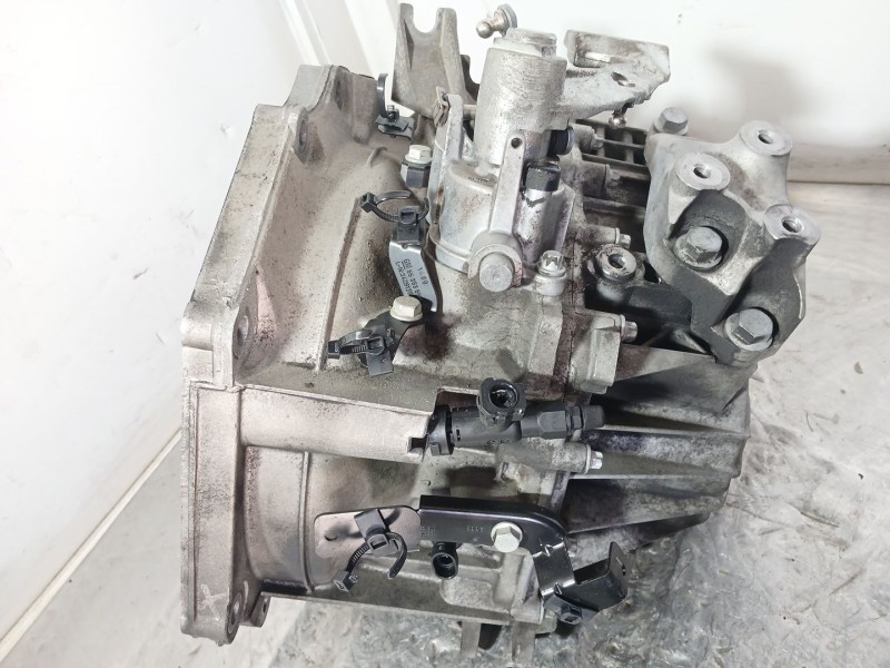 Recambio de caja cambios para opel astra j sedán 1.7 cdti (69) referencia OEM IAM   