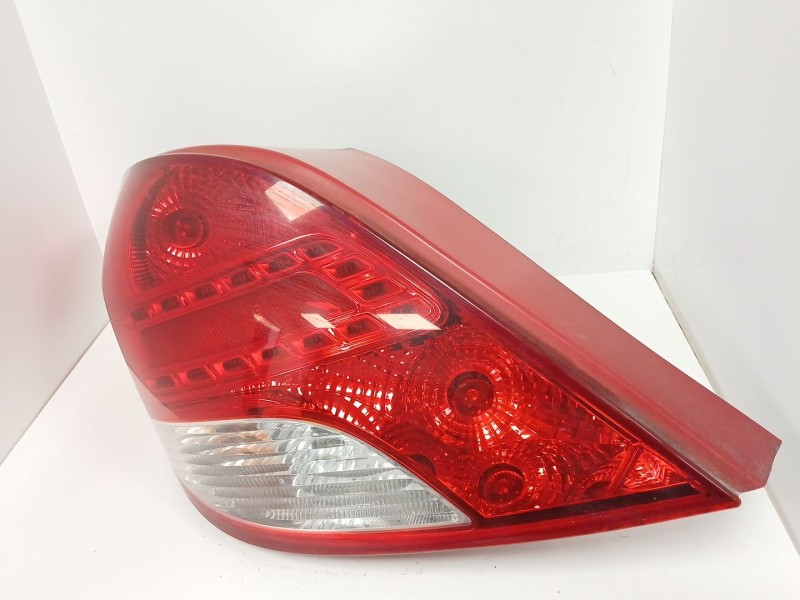 Recambio de piloto trasero izquierdo para peugeot 207/207+ (wa_, wc_) 1.4 16v referencia OEM IAM 9686566080  