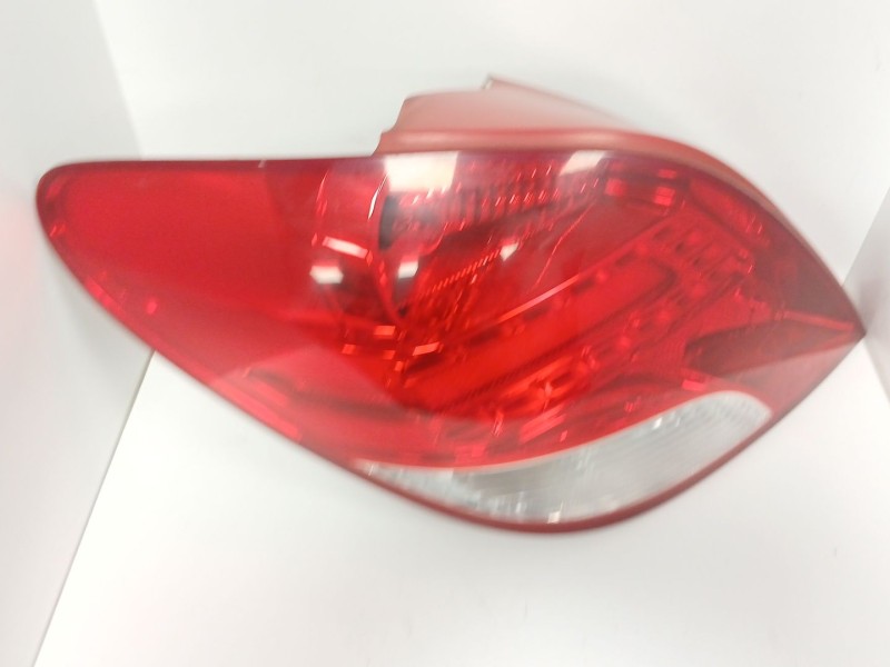 Recambio de piloto trasero izquierdo para peugeot 207/207+ (wa_, wc_) 1.4 16v referencia OEM IAM 9686566080  
