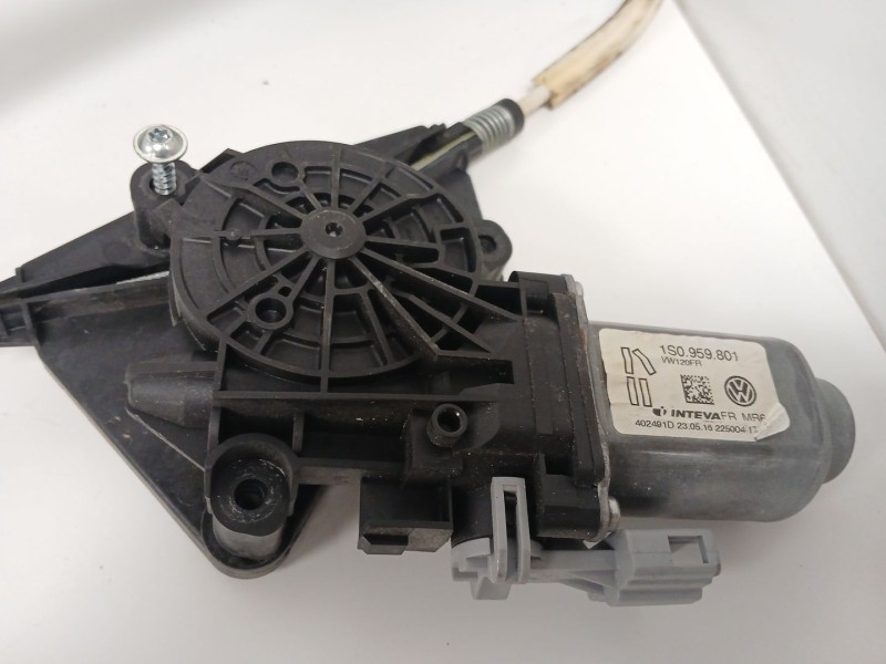 Recambio de elevalunas delantero derecho para volkswagen up! (121, 122, bl1, bl2, bl3, 123) 1.0 referencia OEM IAM 1S0959801 1S4