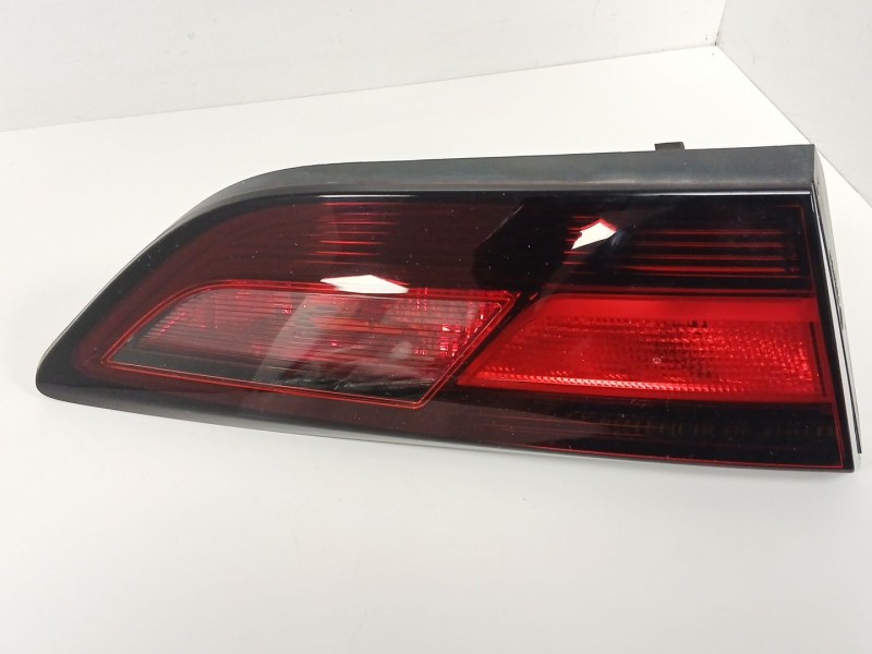 Recambio de piloto trasero izquierdo interior para opel astra k (b16) 1.2 turbo (68) referencia OEM IAM 39098788 366069842 81390