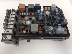 Recambio de caja reles / fusibles para opel astra k (b16) 1.2 turbo (68) referencia OEM IAM 39227408  