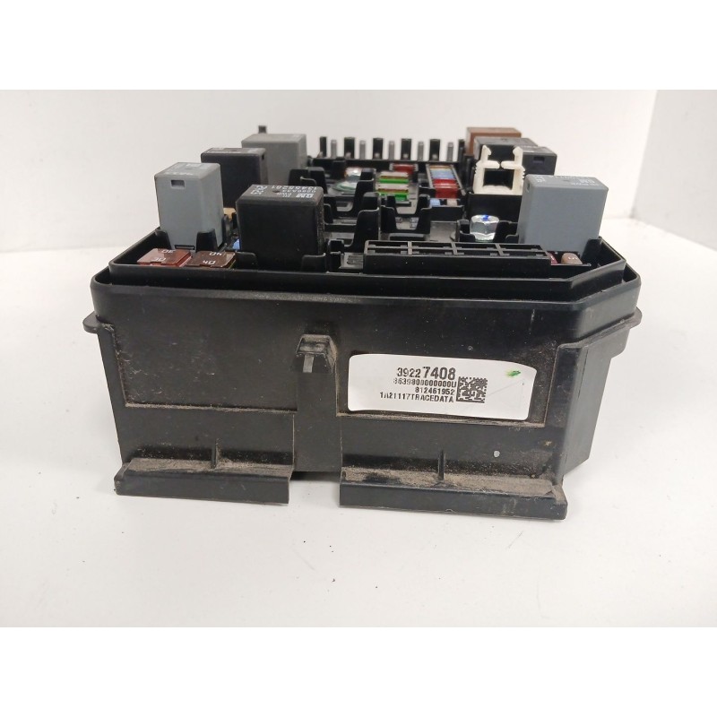 Recambio de caja reles / fusibles para opel astra k (b16) 1.2 turbo (68) referencia OEM IAM 39227408  