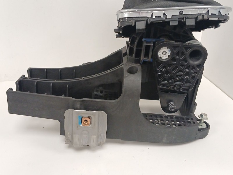 Recambio de palanca cambio para opel astra k (b16) 1.2 turbo (68) referencia OEM IAM   