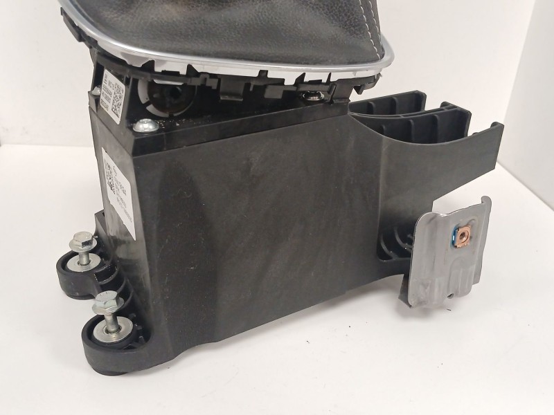 Recambio de palanca cambio para opel astra k (b16) 1.2 turbo (68) referencia OEM IAM   