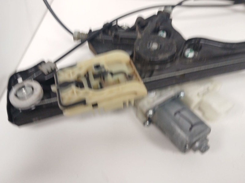 Recambio de elevalunas delantero izquierdo para opel astra k (b16) 1.2 turbo (68) referencia OEM IAM 39142315LH  