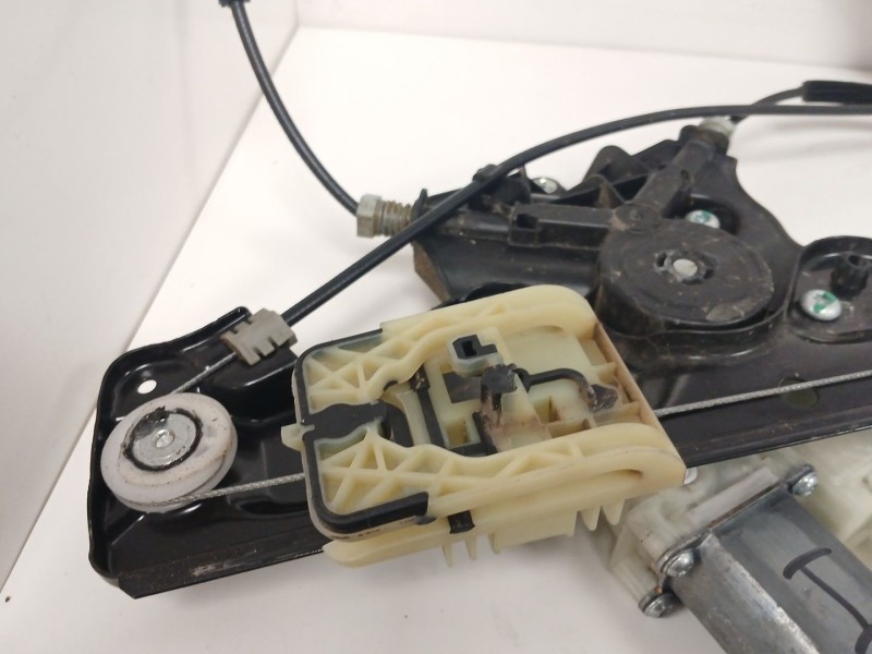 Recambio de elevalunas delantero izquierdo para opel astra k (b16) 1.2 turbo (68) referencia OEM IAM 39142315LH  