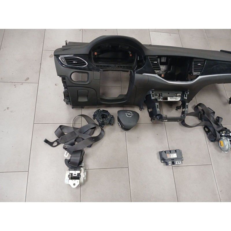 Recambio de kit airbag para opel astra k (b16) 1.2 turbo (68) referencia OEM IAM   