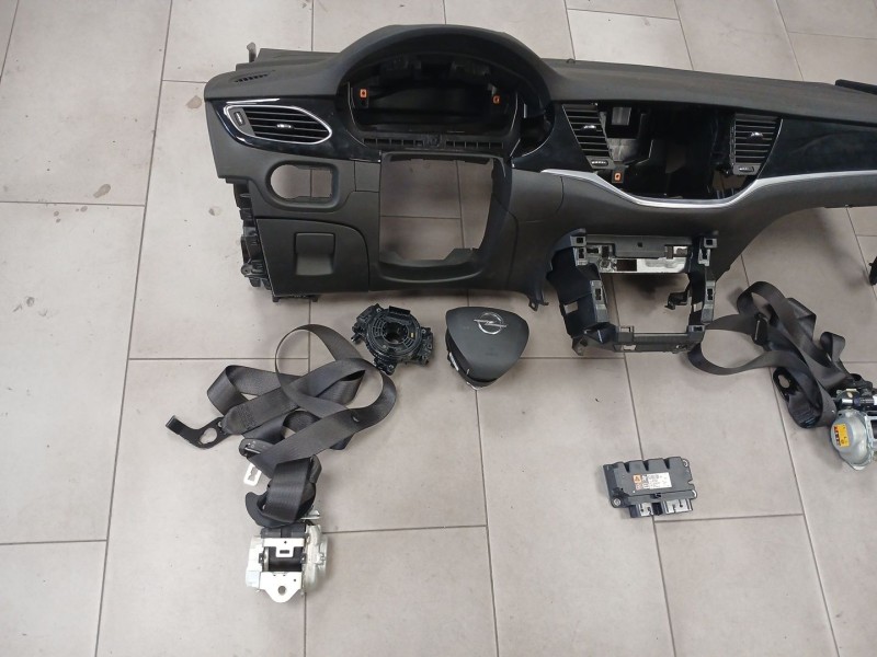 Recambio de kit airbag para opel astra k (b16) 1.2 turbo (68) referencia OEM IAM   