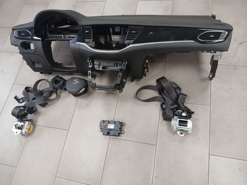 Recambio de kit airbag para opel astra k (b16) 1.2 turbo (68) referencia OEM IAM   