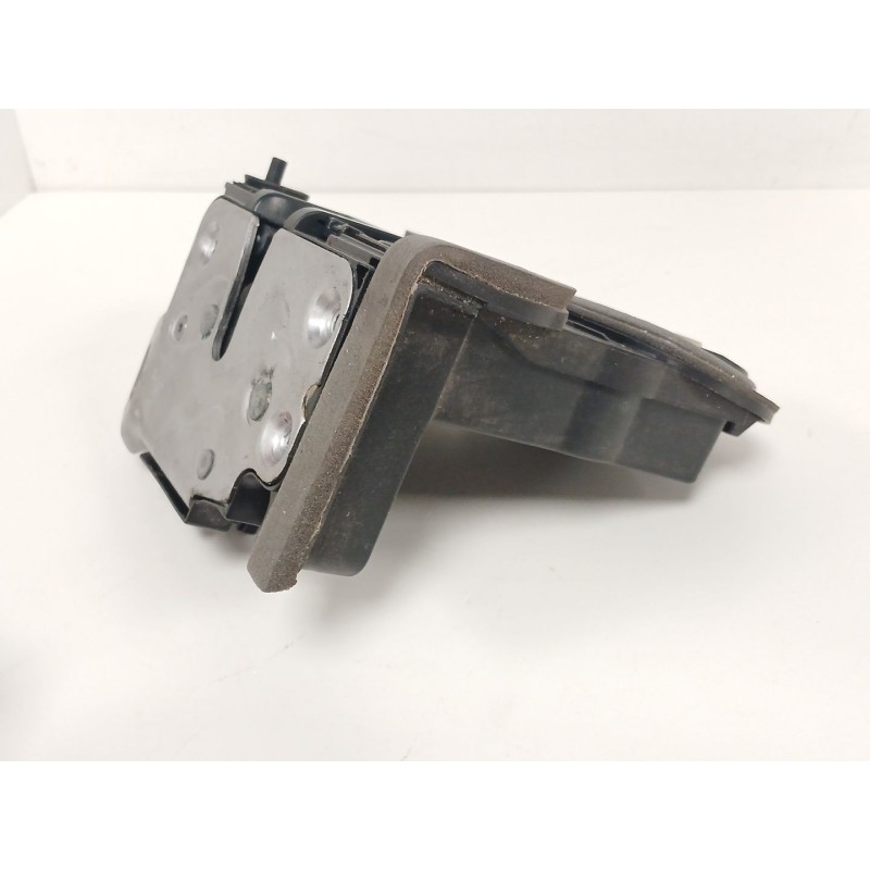 Recambio de cerradura puerta trasera derecha para opel astra k (b16) 1.2 turbo (68) referencia OEM IAM 13533667  