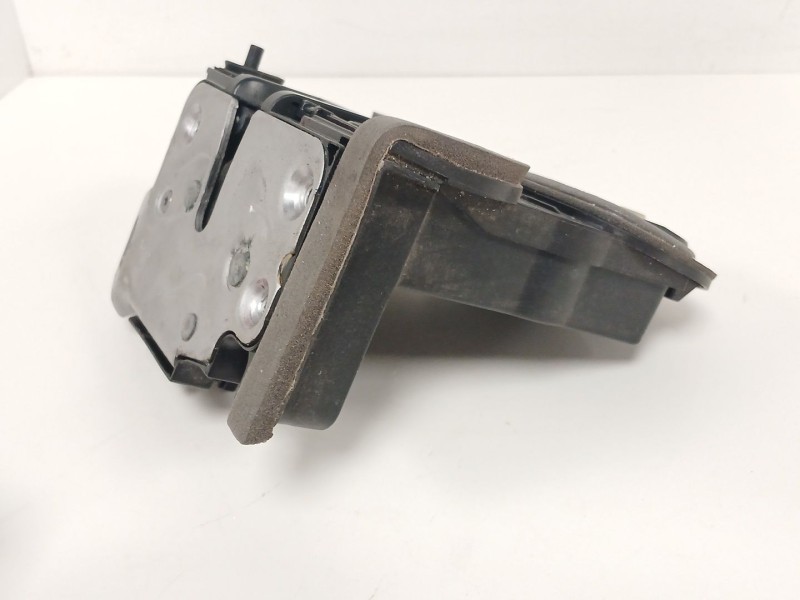 Recambio de cerradura puerta trasera derecha para opel astra k (b16) 1.2 turbo (68) referencia OEM IAM 13533667  