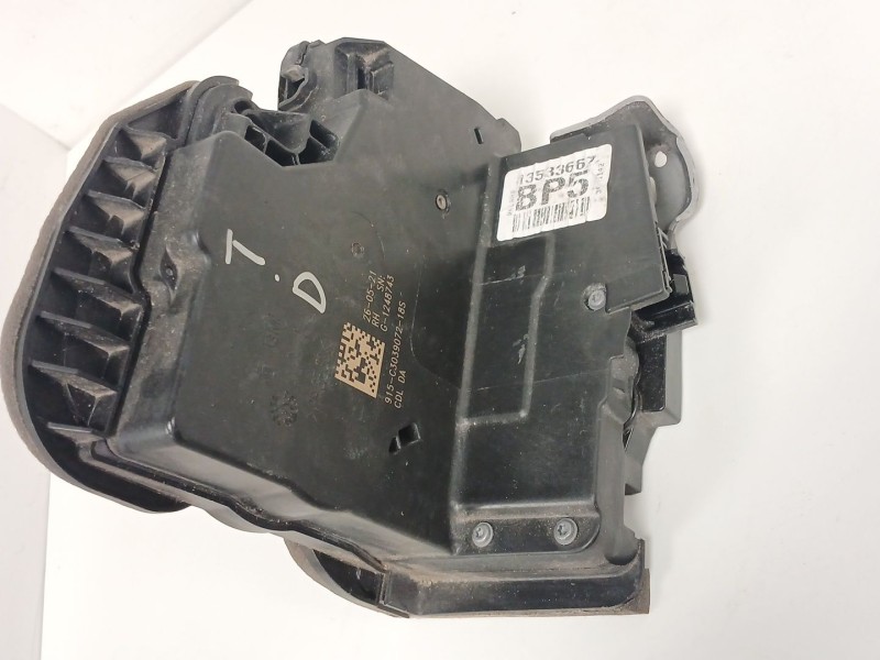 Recambio de cerradura puerta trasera derecha para opel astra k (b16) 1.2 turbo (68) referencia OEM IAM 13533667  