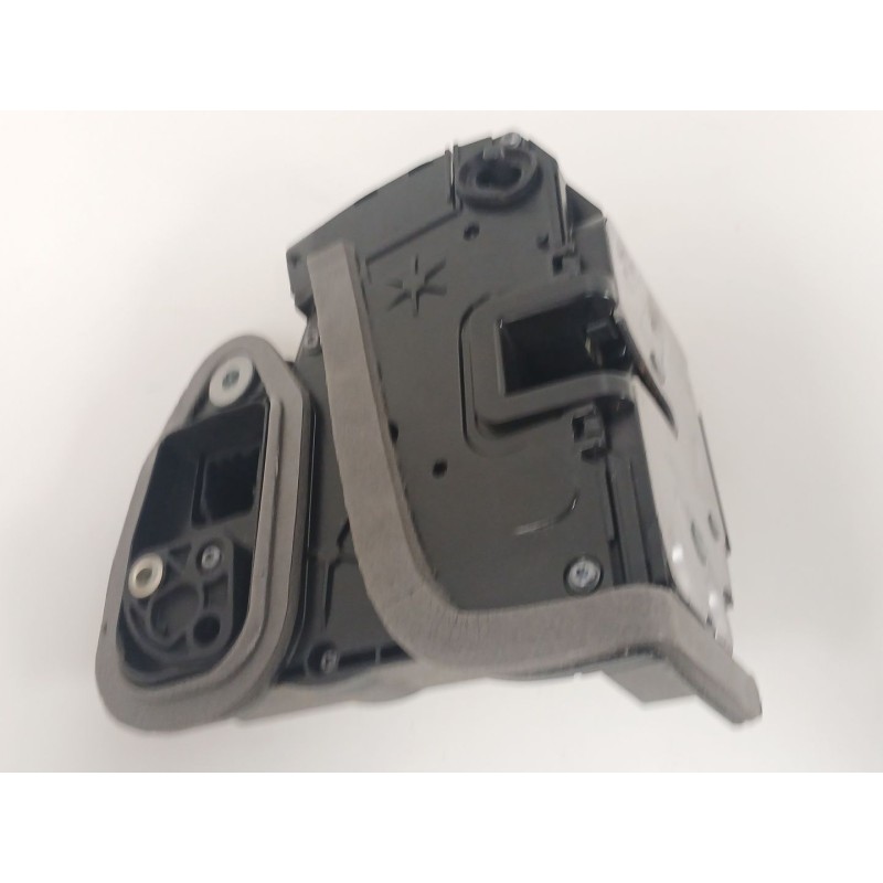 Recambio de cerradura puerta trasera izquierda para opel astra k (b16) 1.2 turbo (68) referencia OEM IAM 13533664  