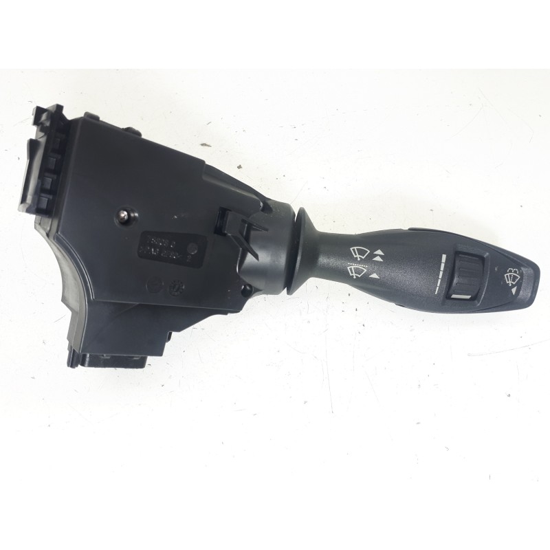 Recambio de mando limpia para ford fiesta (ccn) black&white edition referencia OEM IAM 8A6T17A553AC EB8FD 