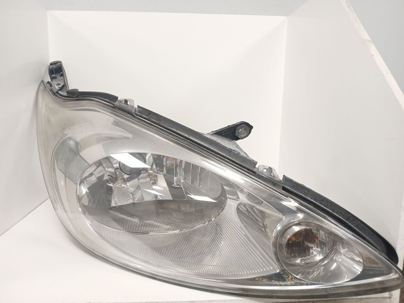 Recambio de faro derecho para ford ka (ru8) 1.2 referencia OEM IAM 45940748  