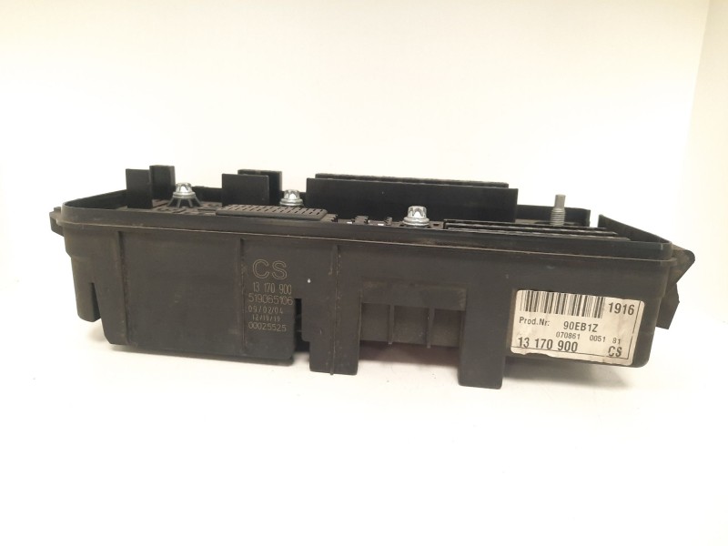 Recambio de caja reles / fusibles para opel vectra c berlina 2.2 16v dti cat (y 22 dtr / l50) referencia OEM IAM 13170900 519065