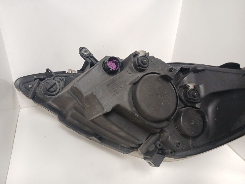 Recambio de faro derecho para ford ka (ru8) 1.2 referencia OEM IAM 45940748  