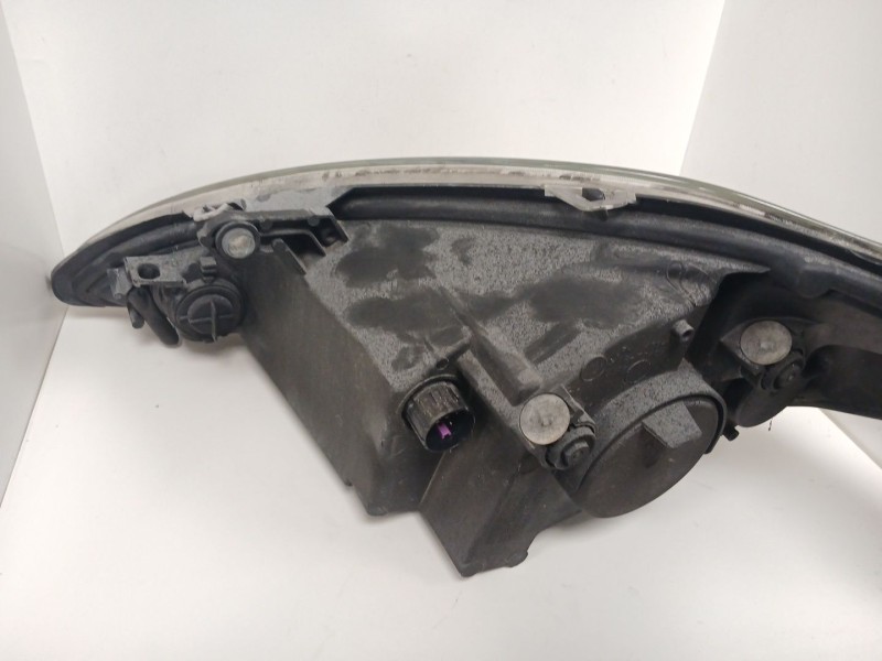 Recambio de faro derecho para ford ka (ru8) 1.2 referencia OEM IAM 45940748  