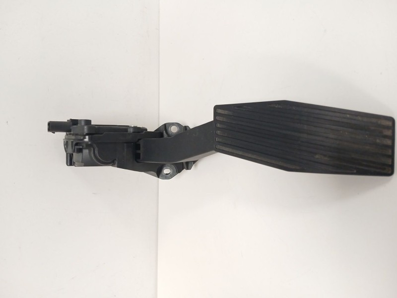 Recambio de pedal acelerador para opel astra k (b16) 1.2 turbo (68) referencia OEM IAM 13373776  
