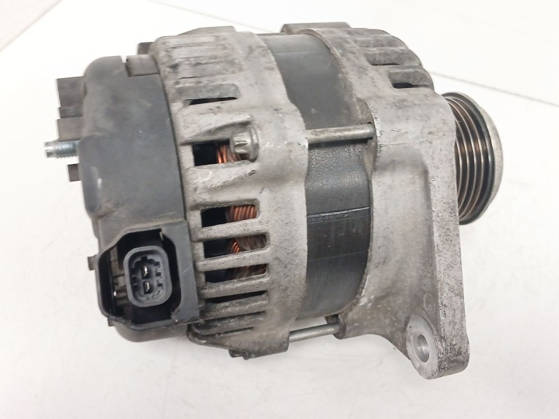 Recambio de alternador para opel astra j (p10) 1.7 cdti (68) referencia OEM IAM 13500186  