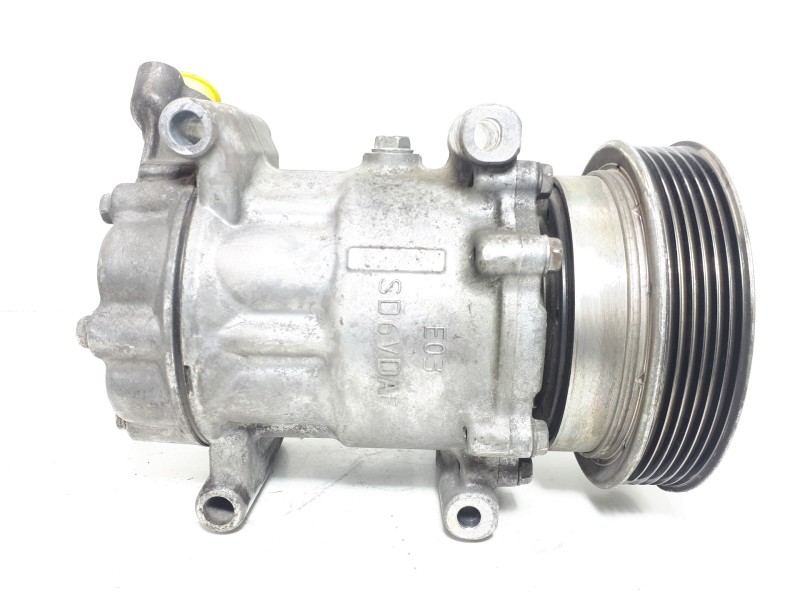 Recambio de compresor aire acondicionado para renault clio iii 20 aniversario referencia OEM IAM 8200651251 1900 