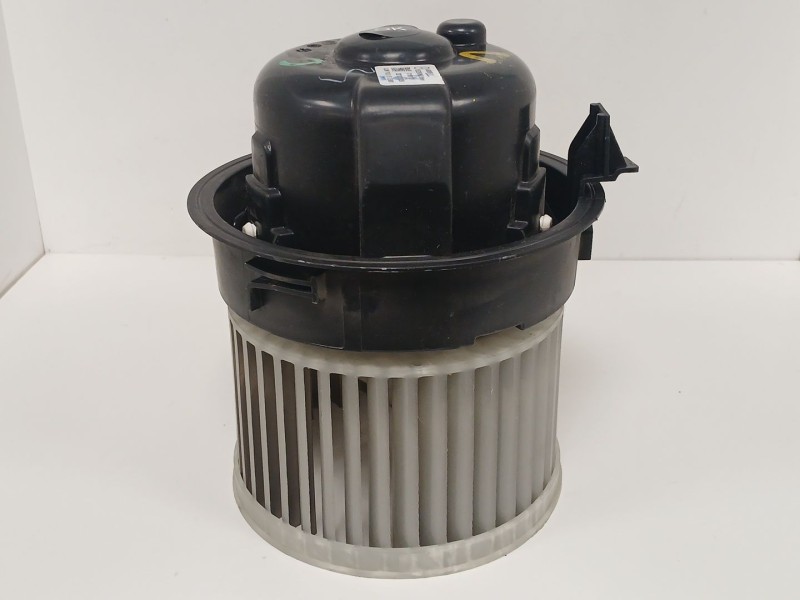 Recambio de motor calefaccion para peugeot 208 ii (ub_, up_, uw_, uj_) 1.2 puretech 100 referencia OEM IAM   
