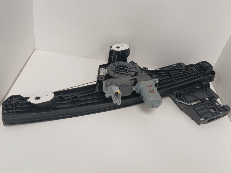 Recambio de elevalunas trasero derecho para peugeot 208 ii (ub_, up_, uw_, uj_) 1.2 puretech 100 referencia OEM IAM   