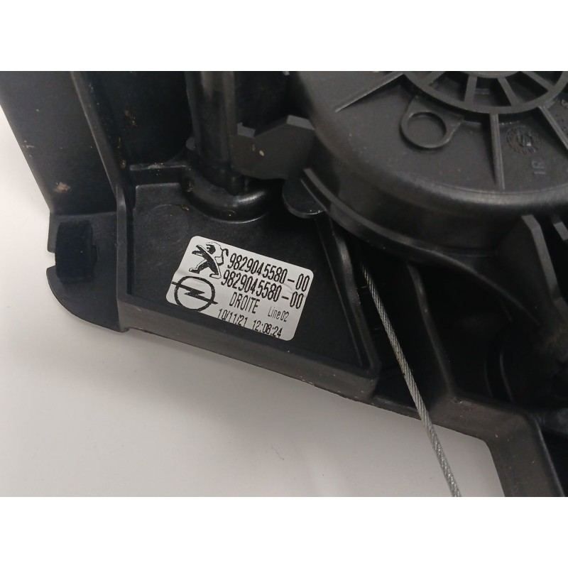 Recambio de elevalunas trasero derecho para peugeot 208 ii (ub_, up_, uw_, uj_) 1.2 puretech 100 referencia OEM IAM   